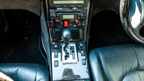 2001 Mercedes-Benz SL320 Te koop (foto 48 van 154)