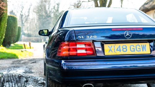 2001 Mercedes-Benz SL320 Te koop (foto 87 van 154)