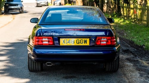 2001 Mercedes-Benz SL320 Te koop (foto 13 van 154)