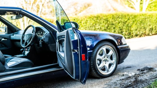 2001 Mercedes-Benz SL320 Te koop (foto 36 van 154)