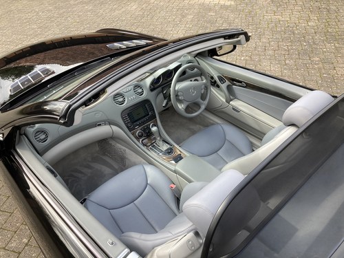 2006 Mercedes SL 350 Convertible à vendre (picture 21 of 93)