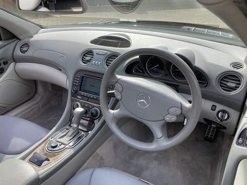 2006 Mercedes SL 350 Convertible à vendre (picture 28 of 93)