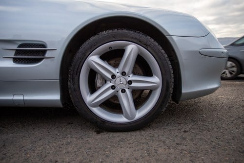 2005 Mercedes SL350 For Sale (picture 24 of 122)