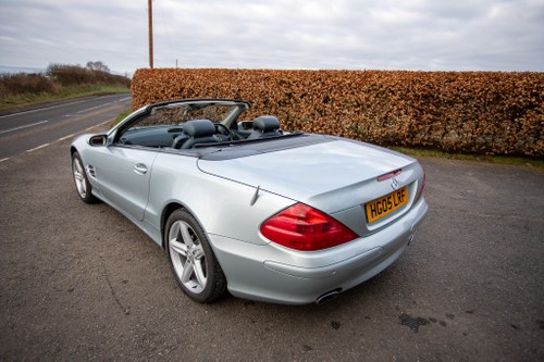2005 Mercedes SL350 For Sale (picture 6 of 122)