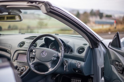 2005 Mercedes SL350 For Sale (picture 49 of 122)