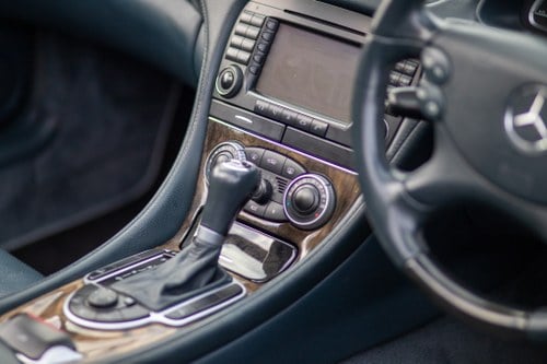 2005 Mercedes SL350 For Sale (picture 29 of 122)