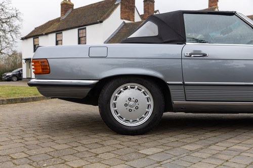 1989 Mercedes-Benz 500 SL In vendita (immagine 99 di 210)