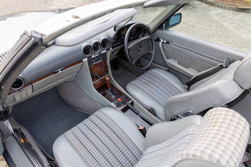 1989 Mercedes-Benz 500 SL In vendita (immagine 66 di 210)