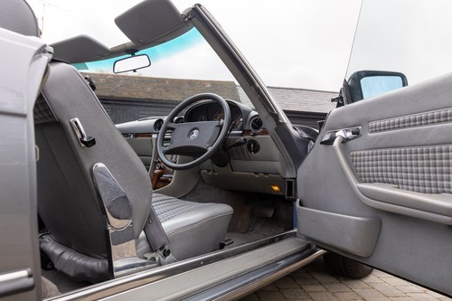 1989 Mercedes-Benz 500 SL In vendita (immagine 41 di 210)