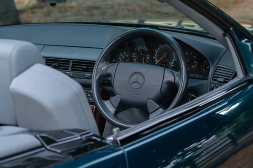 1996 Mercedes-Benz SL 500 In vendita (immagine 16 di 64)