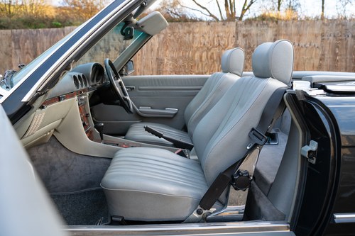 1988 Mercedes-Benz 300SL R107 En venta (imagen 39 de 156)