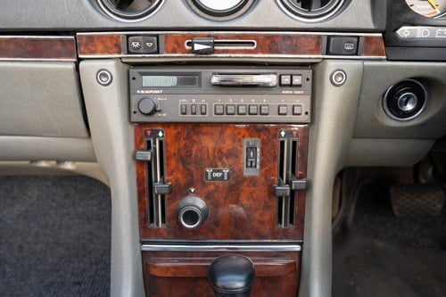 1988 Mercedes-Benz 300SL R107 En venta (imagen 57 de 156)