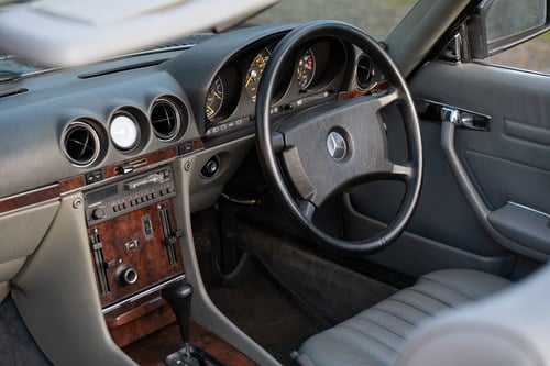 1988 Mercedes-Benz 300SL R107 En venta (imagen 38 de 156)