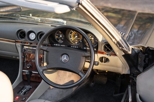 1988 Mercedes-Benz 300SL R107 En venta (imagen 43 de 156)
