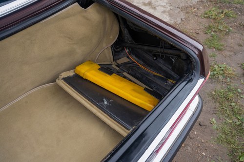 1981 Mercedes-Benz R107 500SL LHD En venta (imagen 75 de 148)