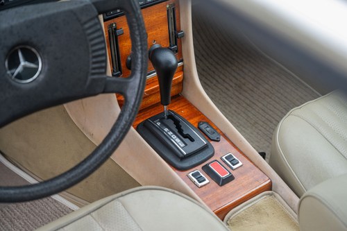 1981 Mercedes-Benz R107 500SL LHD En venta (imagen 26 de 148)