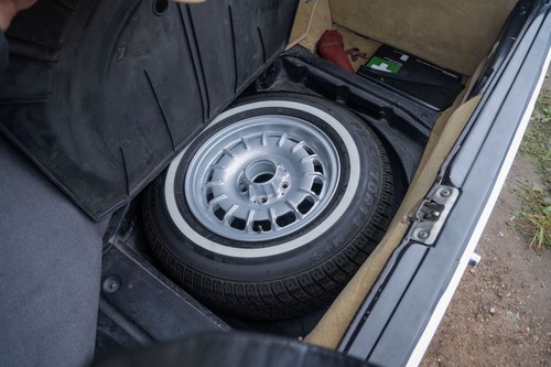 1981 Mercedes-Benz R107 500SL LHD En venta (imagen 96 de 148)