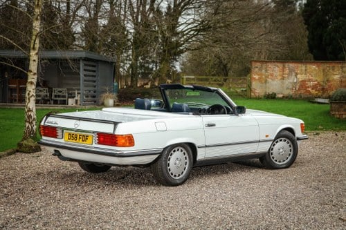 1986 Mercedes-Benz 500 SL R107 For Sale (picture 17 of 109)