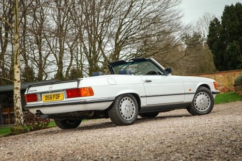 1986 Mercedes-Benz 500 SL R107 For Sale (picture 20 of 109)