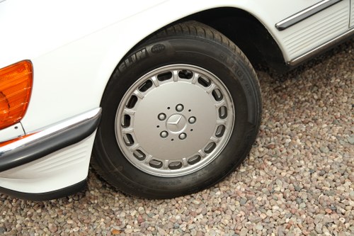 1986 Mercedes-Benz 500 SL R107 For Sale (picture 27 of 109)