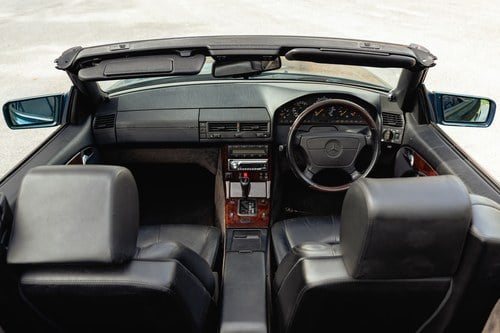 1991 Mercedes-Benz SL320 (R129) For Sale (picture 41 of 123)