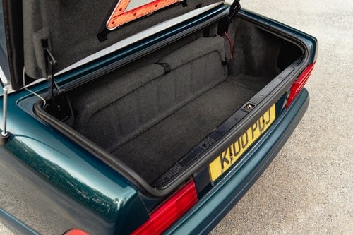 1991 Mercedes-Benz SL320 (R129) For Sale (picture 50 of 123)