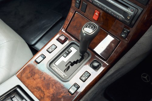 1995 Mercedes-Benz SL320 R129 En venta (imagen 65 de 198)