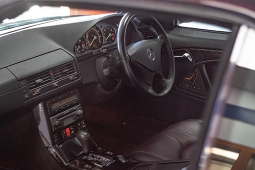 2001 Mercedes-Benz R129 SL320 Designo For Sale (picture 27 of 110)