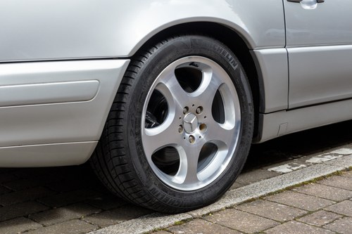 1998 Mercedes-Benz SL320 (R129) zum Verkauf (Bild 44 von 185)