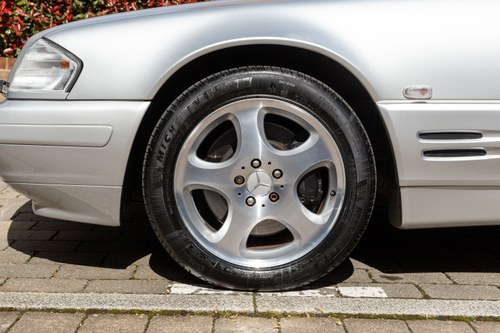 1998 Mercedes-Benz SL320 (R129) zum Verkauf (Bild 37 von 185)