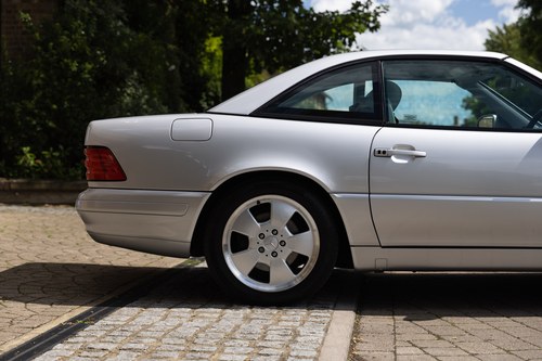 1999 Mercedes-Benz SL320 (R129) à venda (imagem 185 de 252)