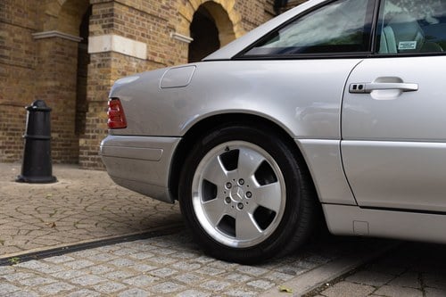 1999 Mercedes-Benz SL320 (R129) à venda (imagem 162 de 252)