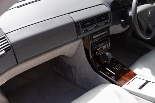 1999 Mercedes-Benz SL320 (R129) à venda (imagem 66 de 252)