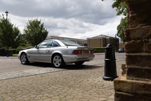 1999 Mercedes-Benz SL320 (R129) à venda (imagem 25 de 252)