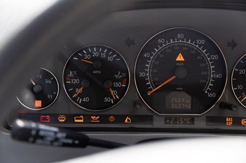 1999 Mercedes-Benz SL320 (R129) à venda (imagem 78 de 252)