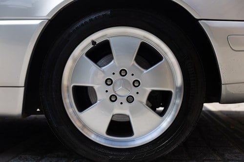 1999 Mercedes-Benz SL320 (R129) à venda (imagem 53 de 252)