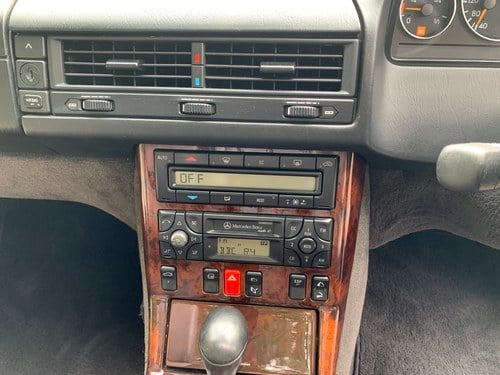2000 Mercedes-Benz SL320 R129 In vendita (immagine 30 di 88)