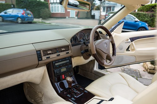 2001 Mercedes-Benz SL320 (R129) zum Verkauf (Bild 36 von 122)