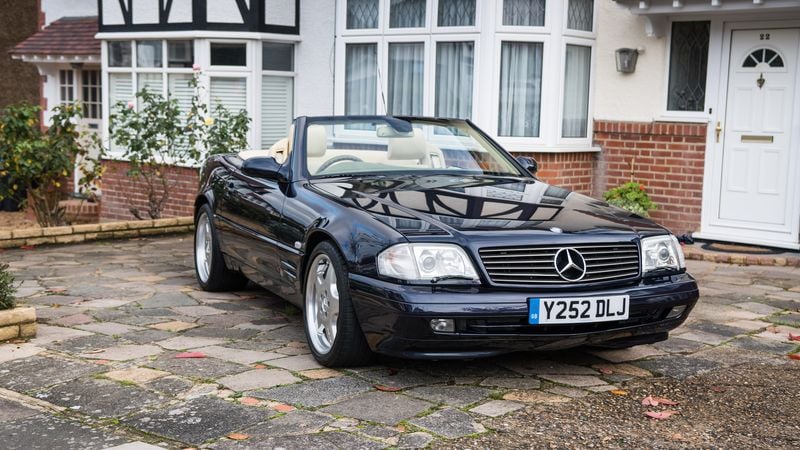 2001 Mercedes-Benz SL320 (R129) For Sale (picture 1 of 122)