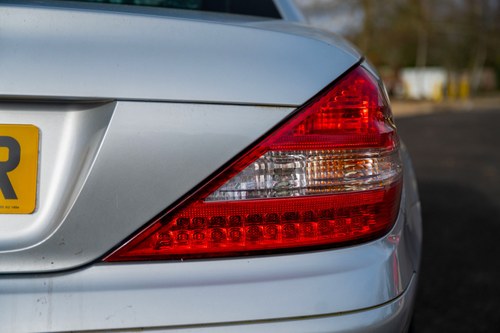 2007 Mercedes-Benz SL350 (R230) zum Verkauf (Bild 110 von 171)
