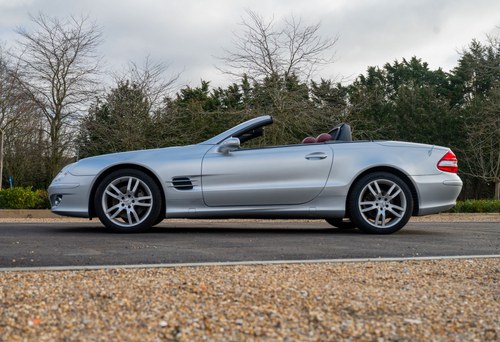 2007 Mercedes-Benz SL350 (R230) zum Verkauf (Bild 4 von 171)