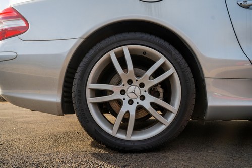 2007 Mercedes-Benz SL350 (R230) zum Verkauf (Bild 26 von 171)