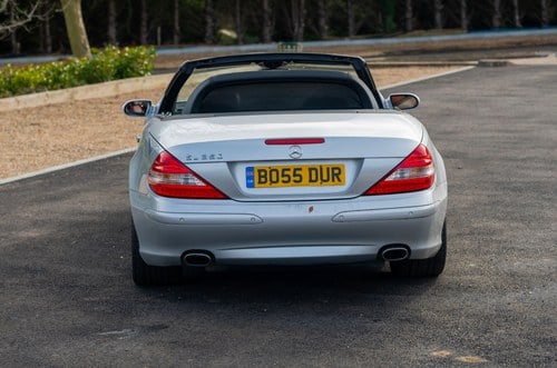 2007 Mercedes-Benz SL350 (R230) zum Verkauf (Bild 9 von 171)