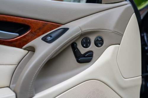 2005 Mercedes Benz SL500 auto (R230) zum Verkauf (Bild 65 von 142)