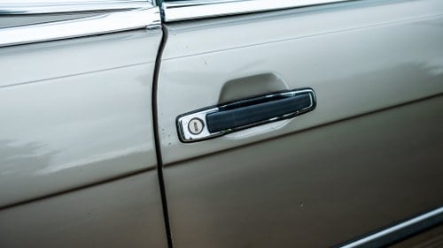 1986 Mercedes-Benz SL500 (R107) In vendita (immagine 77 di 195)