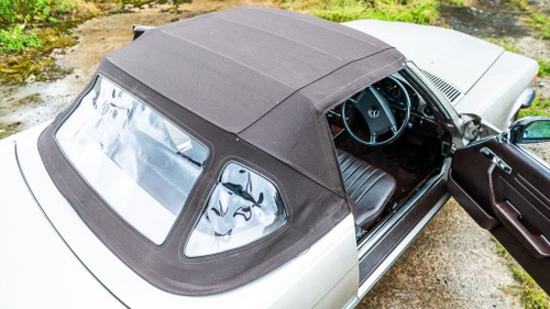 1986 Mercedes-Benz SL500 (R107) In vendita (immagine 103 di 195)