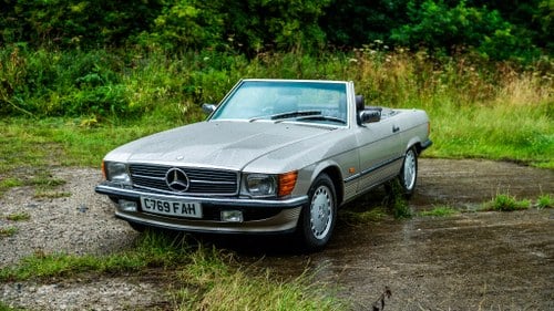 1986 Mercedes-Benz SL500 (R107) In vendita (immagine 1 di 195)