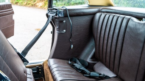 1986 Mercedes-Benz SL500 (R107) In vendita (immagine 57 di 195)