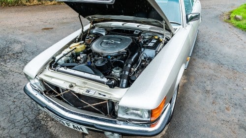 1986 Mercedes-Benz SL500 (R107) In vendita (immagine 121 di 195)