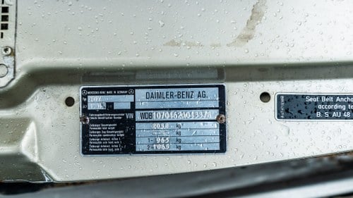 1986 Mercedes-Benz SL500 (R107) In vendita (immagine 120 di 195)